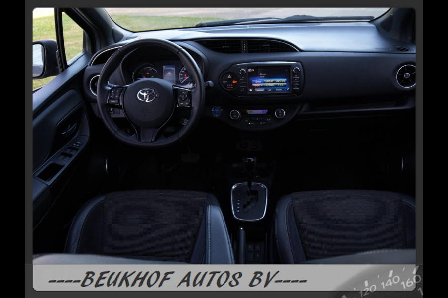 Toyota Yaris 1.5 Hybrid Sport Automaat Navigatie Camera Pdc