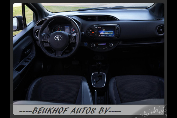 Toyota Yaris 1.5 Hybrid Sport Automaat Navigatie Camera Pdc