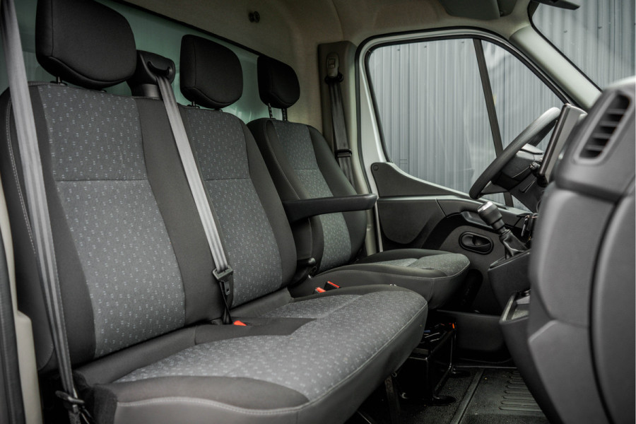Opel Movano **2.3 CDTI BiTurbo | Bakwagen met Laadklep | Euro 6 | 146 PK | A/C | Cruise | Navigatie | MF Stuur**