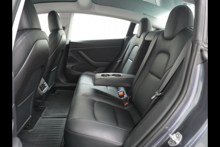 Tesla Model 3 RWD SR+ 60kWh 325PK 19" FSD-3 Computer AutoPilot Leder PanoDak Adaptive-Cruise Lmv 18" Camera's Elektr.-Stuur+Stoelen+Spiegels+G Navi LED Comfortstoelen ACC DAB Voorverwarmen interieur via App Keyless via Telefoonsleutel One-Pedal-Drive Origineel Nederlandse auto tot 11kw laden thuis! Garantie Accu tot  11-12-2027 max 160.000km 1.584kg licht!
