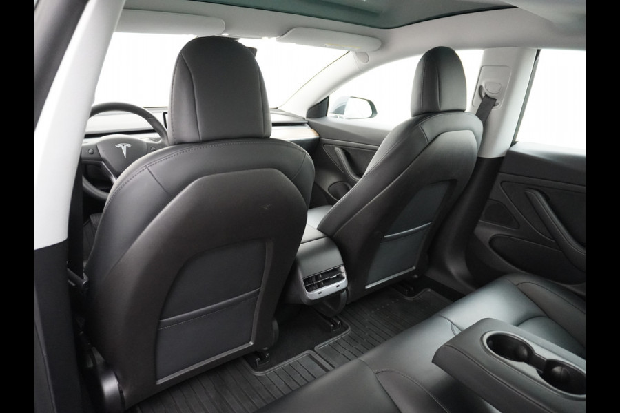 Tesla Model 3 RWD SR+ 60kWh 325PK 19" FSD-3 Computer AutoPilot Leder PanoDak Adaptive-Cruise Lmv 18" Camera's Elektr.-Stuur+Stoelen+Spiegels+G Navi LED Comfortstoelen ACC DAB Voorverwarmen interieur via App Keyless via Telefoonsleutel One-Pedal-Drive Origineel Nederlandse auto tot 11kw laden thuis! Garantie Accu tot  11-12-2027 max 160.000km 1.584kg licht!