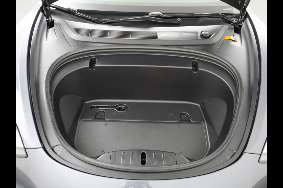 Tesla Model 3 RWD SR+ 60kWh 325PK 19" FSD-3 Computer AutoPilot Leder PanoDak Adaptive-Cruise Lmv 18" Camera's Elektr.-Stuur+Stoelen+Spiegels+G Navi LED Comfortstoelen ACC DAB Voorverwarmen interieur via App Keyless via Telefoonsleutel One-Pedal-Drive Origineel Nederlandse auto tot 11kw laden thuis! Garantie Accu tot  11-12-2027 max 160.000km 1.584kg licht!