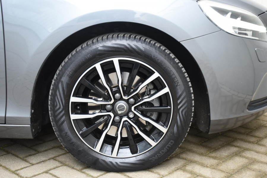 Volvo V40 T2 122PK Nordic+ / Navigatie / Camera / Cruise Control / Stoelverwarming / LM Velgen /
