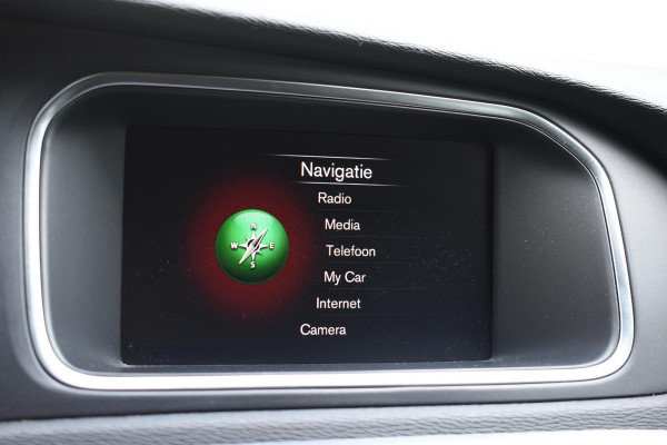 Volvo V40 T2 122PK Nordic+ / Navigatie / Camera / Cruise Control / Stoelverwarming / LM Velgen /