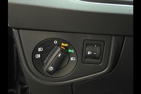 Volkswagen Taigo 1.0 TSI R-Line Business | Automaat | camera | DAB | Beats audio | stoelverwarming