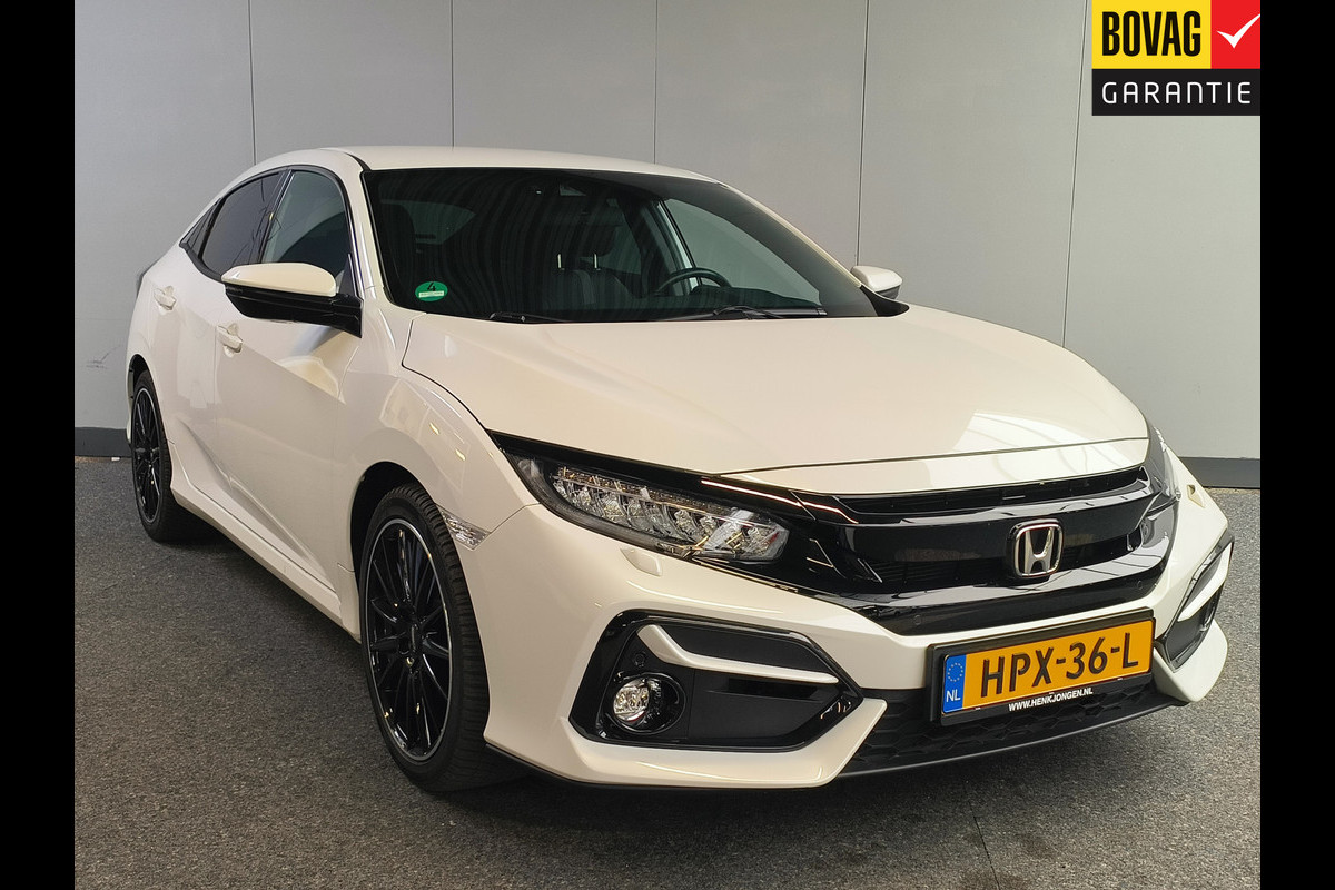 Honda Civic 1.0 i-VTEC Elegance AUTOMAAT uit 2021 Rijklaar + 12 maanden Bovag-garantie Henk Jongen Auto's in Helmond,  al 50 jaar service zoals 't hoort!
