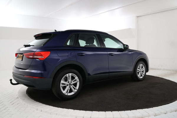 Audi Q3 35 TFSI Advanced edition Airco, Apple carplay, Achterruitrij camera.