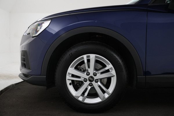 Audi Q3 35 TFSI Advanced edition Airco, Apple carplay, Achterruitrij camera.