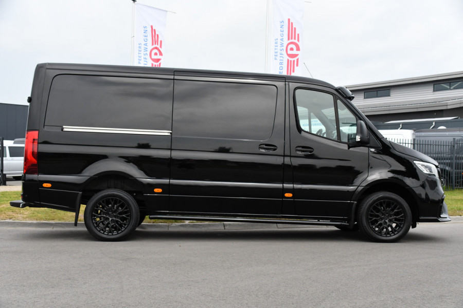 Mercedes-Benz Sprinter 319 3.0 CDI L2H1 AMG Edition Adaptieve Cruise, 360 Camera, LED, Leder, 10,5" Mbux, NAVI, Carplay, Stoelverwarming, BOM VOL!
