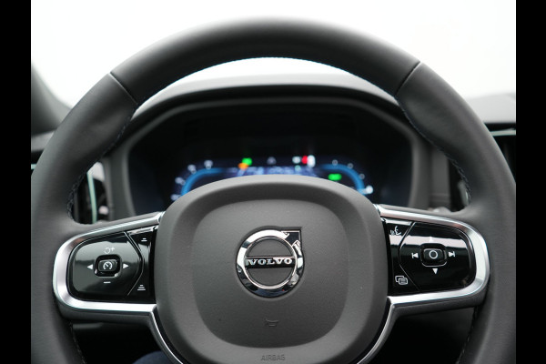 Volvo XC60 T8 Plug-in hybrid AWD Ultimate Dark PHEV | Panodak | Trekhaak af Fabriek  | Adaptive Cruise | Head Up | Tailored Wool Sportstoelen Memory | Harman Kardon | 360 Camera | 20"L.M | Keyless | Google Maps |
