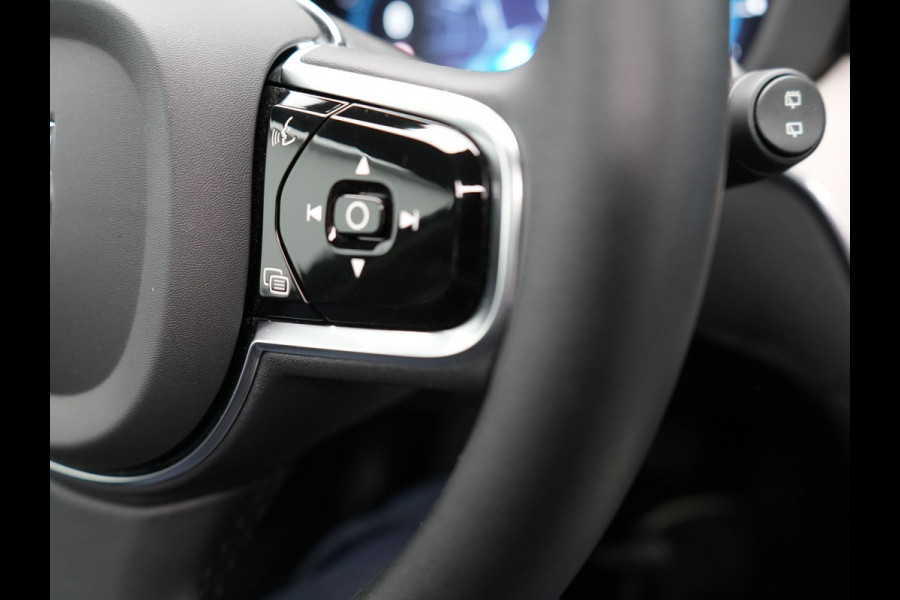 Volvo XC60 T8 Plug-in hybrid AWD Ultimate Dark PHEV | Panodak | Trekhaak af Fabriek  | Adaptive Cruise | Head Up | Tailored Wool Sportstoelen Memory | Harman Kardon | 360 Camera | 20"L.M | Keyless | Google Maps |