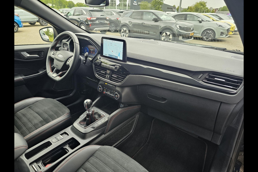 Ford Kuga 1.5 EcoBoost ST-Line 150pk | Winter Pack | Camera | Navigatie | Half leder | Full led | Rode remklauwen
