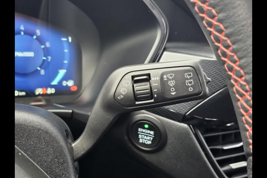 Ford Kuga 1.5 EcoBoost ST-Line 150pk | Winter Pack | Camera | Navigatie | Half leder | Full led | Rode remklauwen