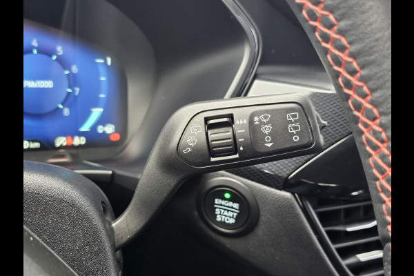 Ford Kuga 1.5 EcoBoost ST-Line 150pk | Winter Pack | Camera | Navigatie | Half leder | Full led | Rode remklauwen
