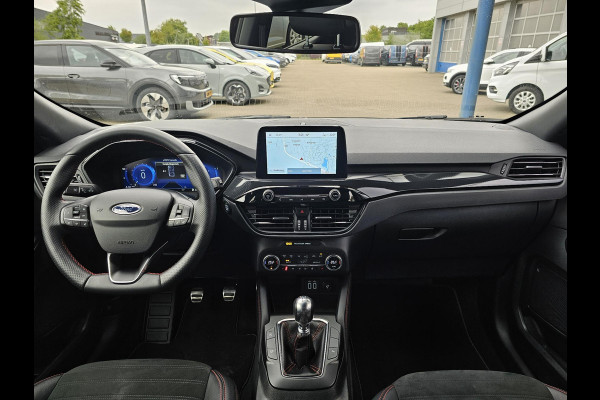 Ford Kuga 1.5 EcoBoost ST-Line 150pk | Winter Pack | Camera | Navigatie | Half leder | Full led | Rode remklauwen