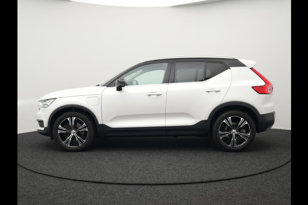 Volvo XC40 T4 Recharge Inscription Plug In Hybrid 211pk PHEV | Adaptive Cruise | Lederen Sportstoelen Memory | 360 Camera | Apple Carplay | Stuurverwarming | 18"L.M | DAB |