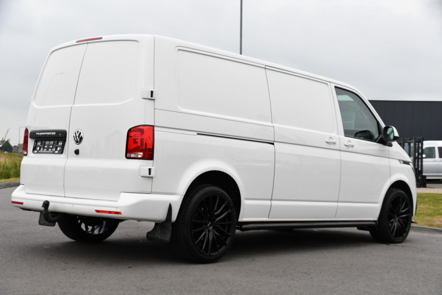 Volkswagen Transporter 2.0 TDI L2H1 30 Bulli Edition Adaptieve Cruise, Camera, Carplay, LED, Automaat, Stoelverwarming, Multimedia, 150PK, Uniek!