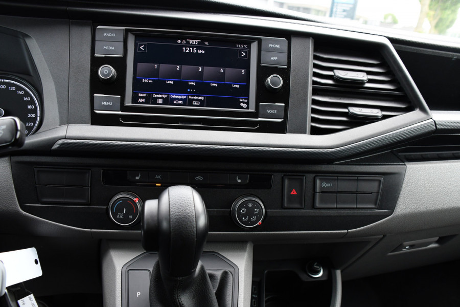 Volkswagen Transporter 2.0 TDI L2H1 30 Bulli Edition Adaptieve Cruise, Camera, Carplay, LED, Automaat, Stoelverwarming, Multimedia, 150PK, Uniek!