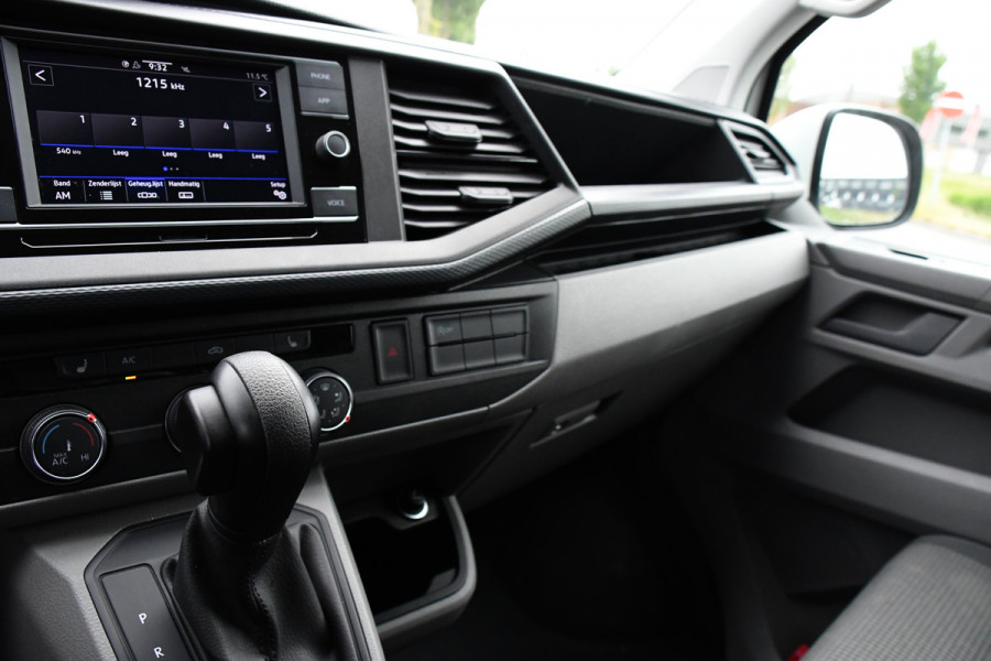 Volkswagen Transporter 2.0 TDI L2H1 30 Bulli Edition Adaptieve Cruise, Camera, Carplay, LED, Automaat, Stoelverwarming, Multimedia, 150PK, Uniek!