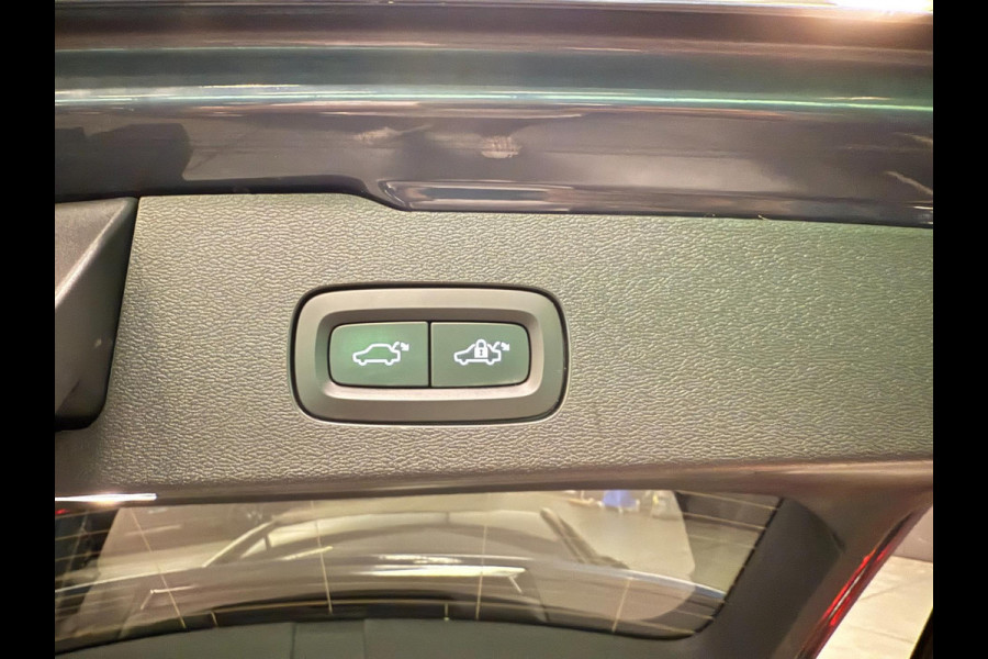 Volvo V60 2.0 T6 Recharge AWD R-Design NAVI/DAB/LED/LEDER/H-KARDON/STOEL-M///