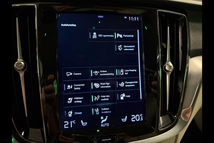 Volvo V60 2.0 T6 Recharge AWD R-Design NAVI/DAB/LED/LEDER/H-KARDON/STOEL-M///