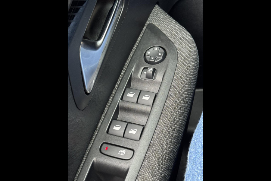 Peugeot 208 1.2 PureTech STYLE Edition - Navigatie/Apple CarPlay I LED I PDC I Airco I Sport velgen I Dealer onderhouden