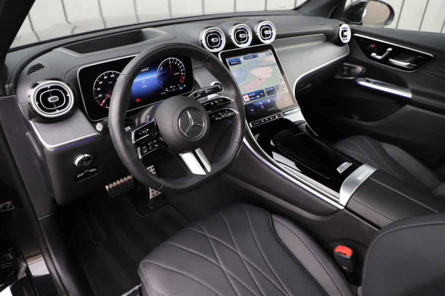 Mercedes-Benz GLC 300e AMG 4-Matic Aut9 | 313PK | Achterasbesturing | Luchtvering | Head-up | Keyles-go | Pano | Burmester | Distronic | Leder | D
