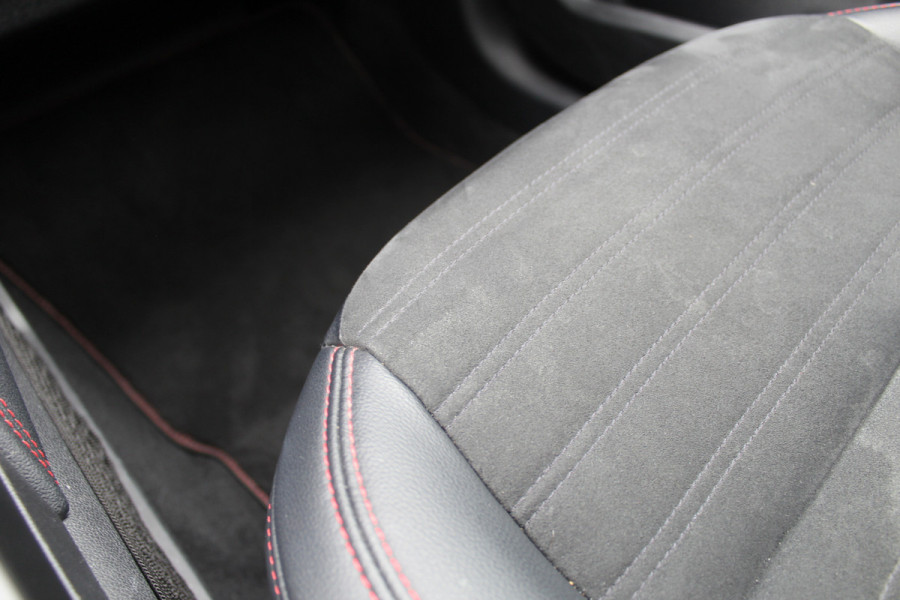 Ford Kuga 2.5 PHEV ST-Line X | Origin NL | BLIS | Trekhaak | B&O | Head-up | Styling Pack | Adaptieve cruise
