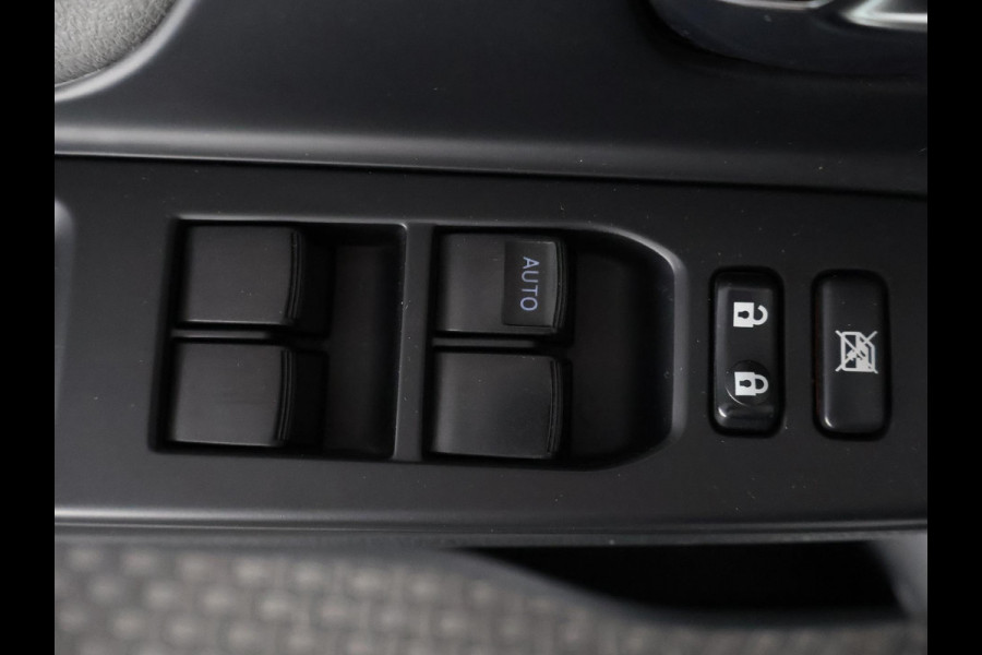 Toyota Yaris 1.5 HYBRID DESIGN SPORT BI-TONE AUTOMAAT CLOUD NAVIGATIE. BIJNA 2020.CAMERA. GARANTIE TOT 2030