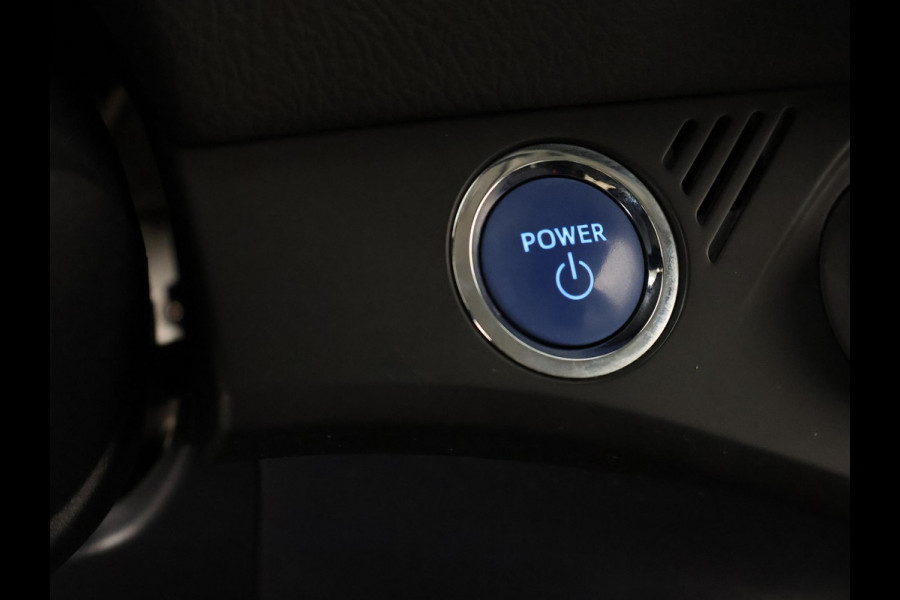 Toyota Yaris 1.5 HYBRID DESIGN SPORT BI-TONE AUTOMAAT CLOUD NAVIGATIE. BIJNA 2020.CAMERA. GARANTIE TOT 2030
