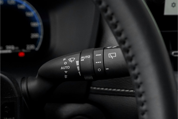 Toyota RAV4 2.5 Hybrid AWD Executive Leder Camera Trekhaak 19"