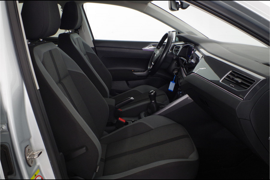 Volkswagen Polo 1.0 TSI > 110pk/Zeer netjes!/All season banden/Stoelverwarming/Digitale cockpit