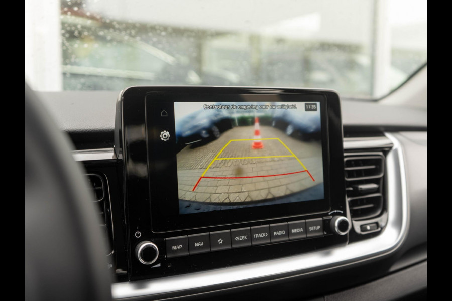 Kia Stonic 1.0 T-GDi MHEV DynamicLine ANWB Private Lease v.a € 364 | Navigatie | PDC |