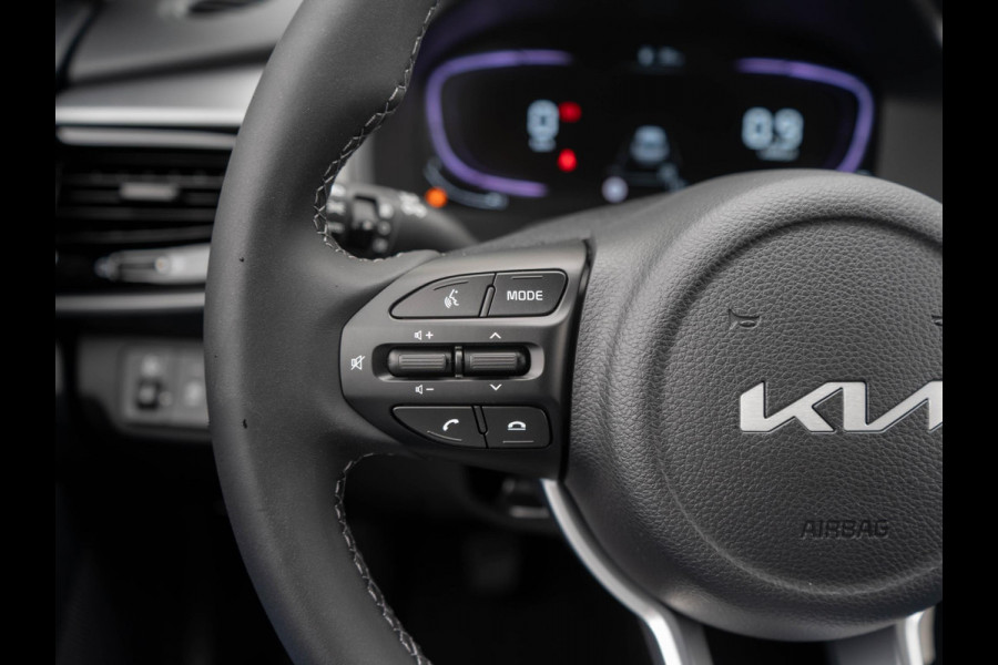 Kia Stonic 1.0 T-GDi MHEV DynamicLine ANWB Private Lease v.a € 364 | Navigatie | PDC |