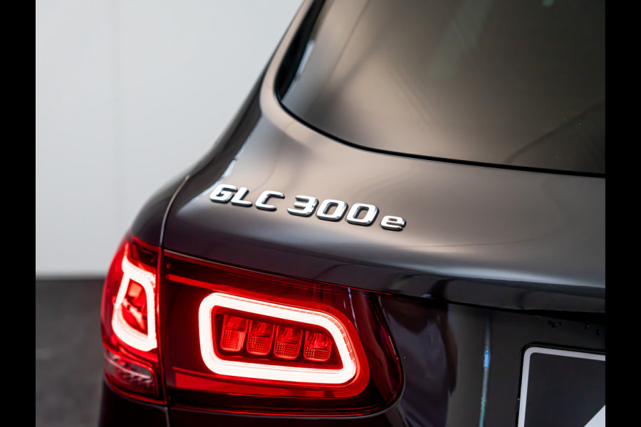 Mercedes-Benz GLC GLC 300e 4MATIC AMG Line | Pano | Burmester | Trekhaak