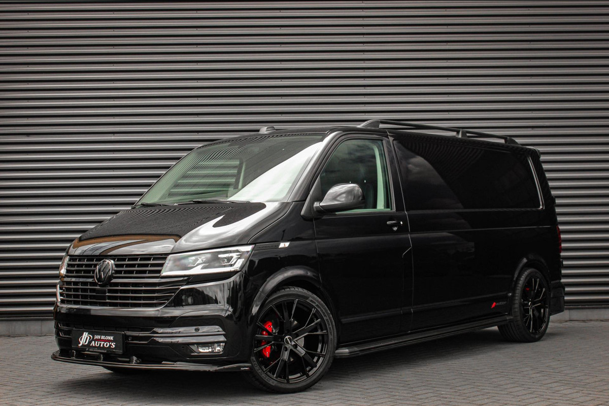 Volkswagen Transporter 2.0 TDI L2H1 150PK JB-EDITION DSG / PDC / VERLAGINGSVEREN / LEDEREN BEKLEDING / FULL / APPLE CARPLAY / NAVI Volkswagen Transporter 2.0 TDI L2H1 150PK JB-EDITION DSG / PDC / VERLAGINGSVEREN / LEDEREN BEKLEDING / FULL / APPLE CARPLAY / NAVI