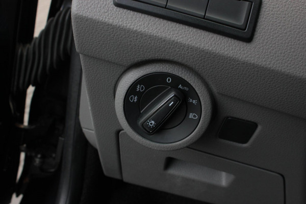 Volkswagen Transporter 2.0 TDI L2H1 150PK JB-EDITION DSG / PDC / VERLAGINGSVEREN / LEDEREN BEKLEDING / FULL / APPLE CARPLAY / NAVI