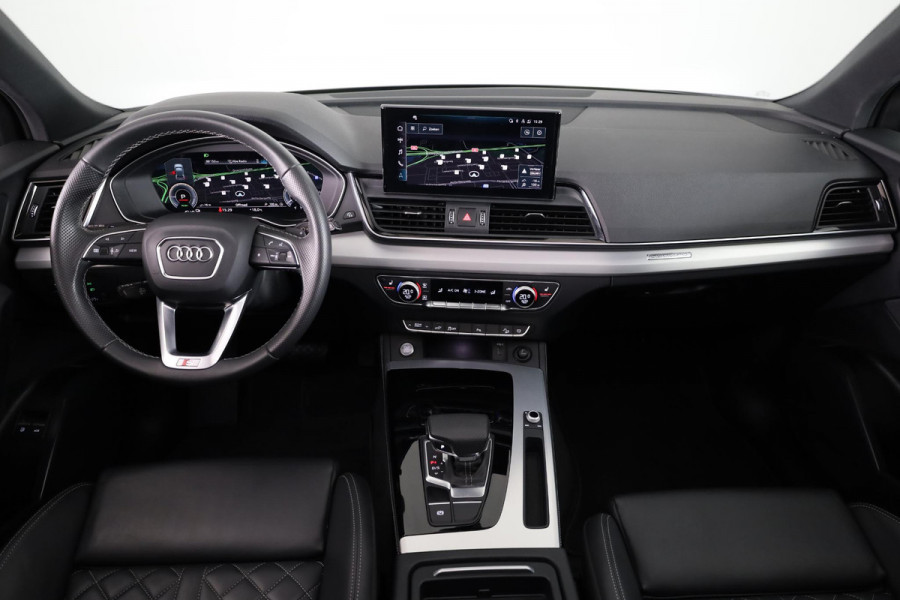 Audi Q5 55 TFSI e quattro Competition 367pk Plug in Hybrid | Panoramadak | Luchtvering | Diamond stitching leder interieur | Trekhaak | Stoelverwarming