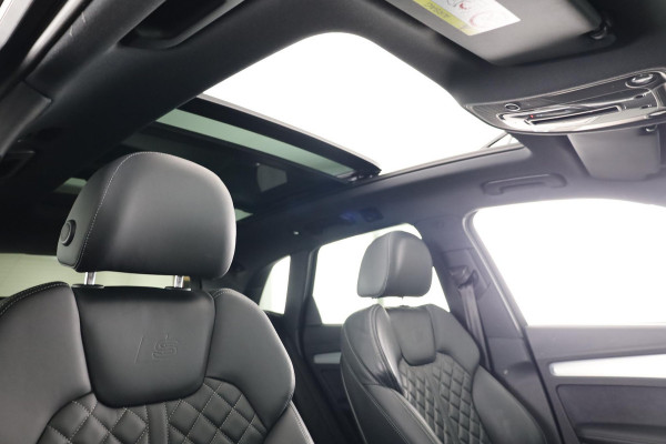 Audi Q5 55 TFSI e quattro Competition 367pk Plug in Hybrid | Panoramadak | Luchtvering | Diamond stitching leder interieur | Trekhaak | Stoelverwarming