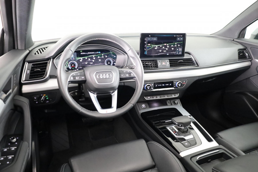 Audi Q5 55 TFSI e quattro Competition 367pk Plug in Hybrid | Panoramadak | Luchtvering | Diamond stitching leder interieur | Trekhaak | Stoelverwarming