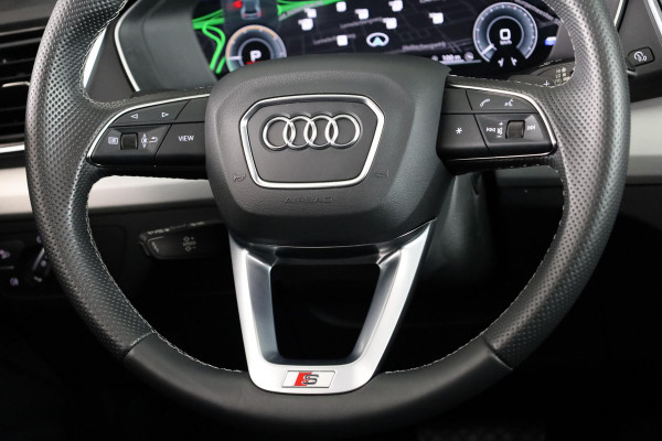 Audi Q5 55 TFSI e quattro Competition 367pk Plug in Hybrid | Panoramadak | Luchtvering | Diamond stitching leder interieur | Trekhaak | Stoelverwarming