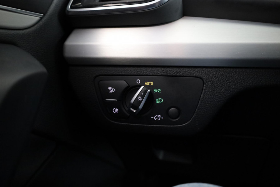 Audi Q5 55 TFSI e quattro Competition 367pk Plug in Hybrid | Panoramadak | Luchtvering | Diamond stitching leder interieur | Trekhaak | Stoelverwarming