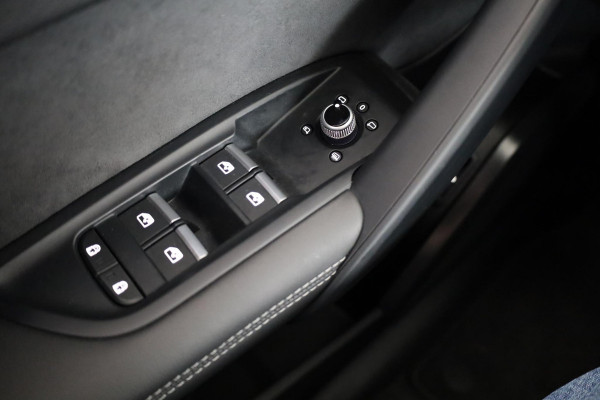 Audi Q5 55 TFSI e quattro Competition 367pk Plug in Hybrid | Panoramadak | Luchtvering | Diamond stitching leder interieur | Trekhaak | Stoelverwarming