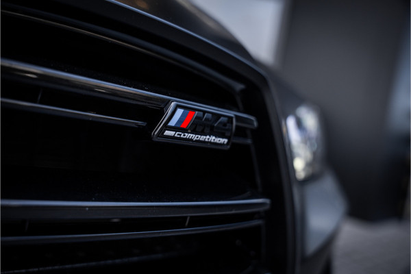 BMW M4 4-serie Coupé Competition - Panorama | H&K | Memory | 360 Camera | HUD