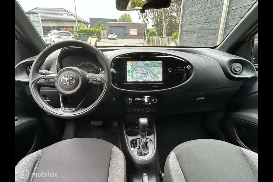 Toyota Aygo X 1.0 VVT-i S-CVT AUTOMAAT Envy Clima / Camera / Carplay / 14.315 KM / nov 2024!!!