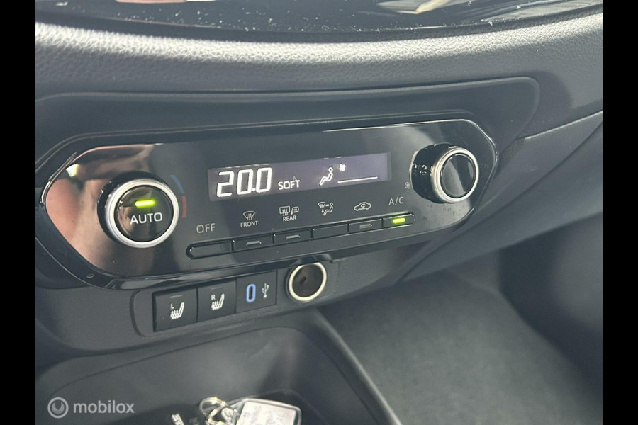 Toyota Aygo X 1.0 VVT-i S-CVT AUTOMAAT Envy Clima / Camera / Carplay / 14.315 KM / nov 2024!!!