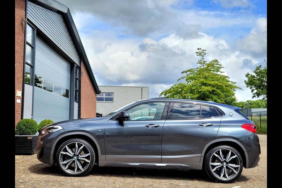 BMW X2 2.0i M-sport xDrive, Panorama, HUD, Harman Kardon