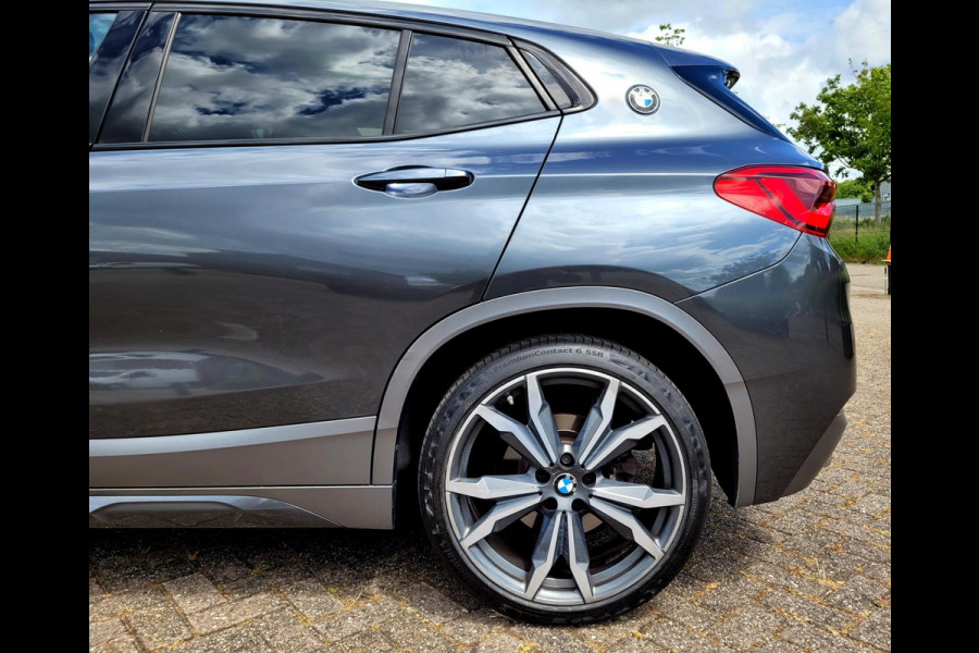 BMW X2 2.0i M-sport xDrive, Panorama, HUD, Harman Kardon