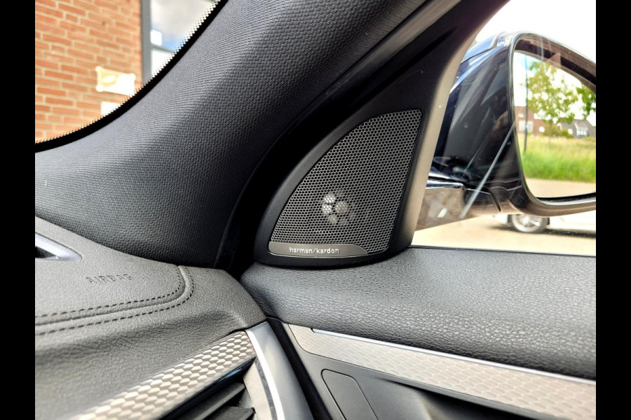 BMW X2 2.0i M-sport xDrive, Panorama, HUD, Harman Kardon