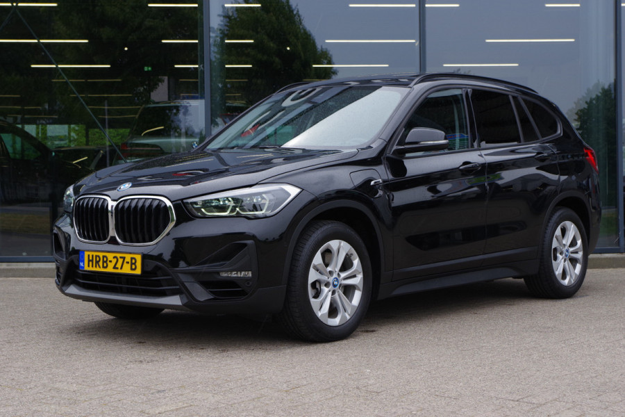 BMW X1 xDrive25e eDrive Edition 222 PK PHEV, Panoramadak, Trekhaak, Camera, LED Koplampen, Cruise Control